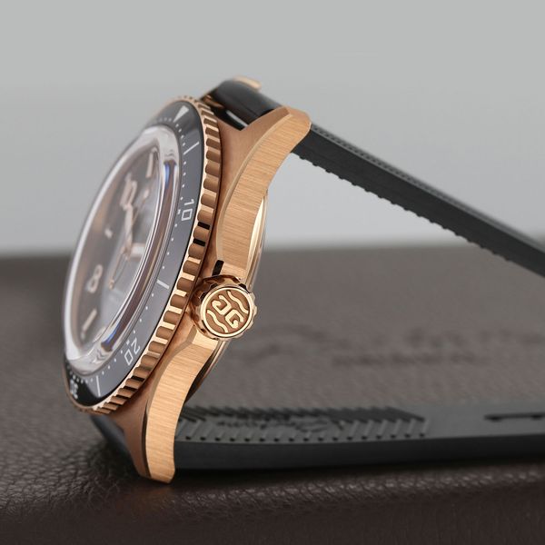 Glashutte Original SeaQ Panorama Date 1-36-13-03-90-34